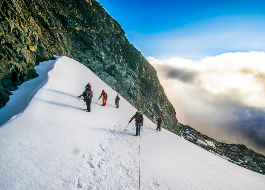 12-day-mountain-rwenzori-trekking-and-wildlife
