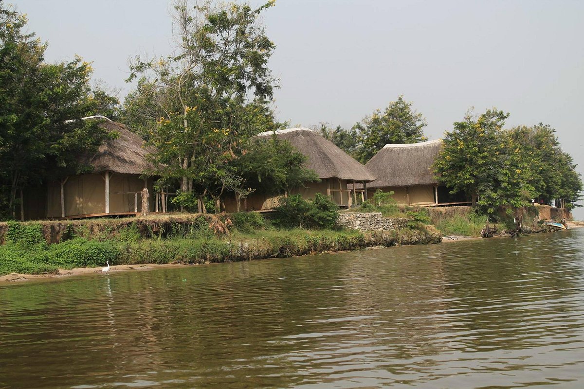 Ntoroko Game Lodge