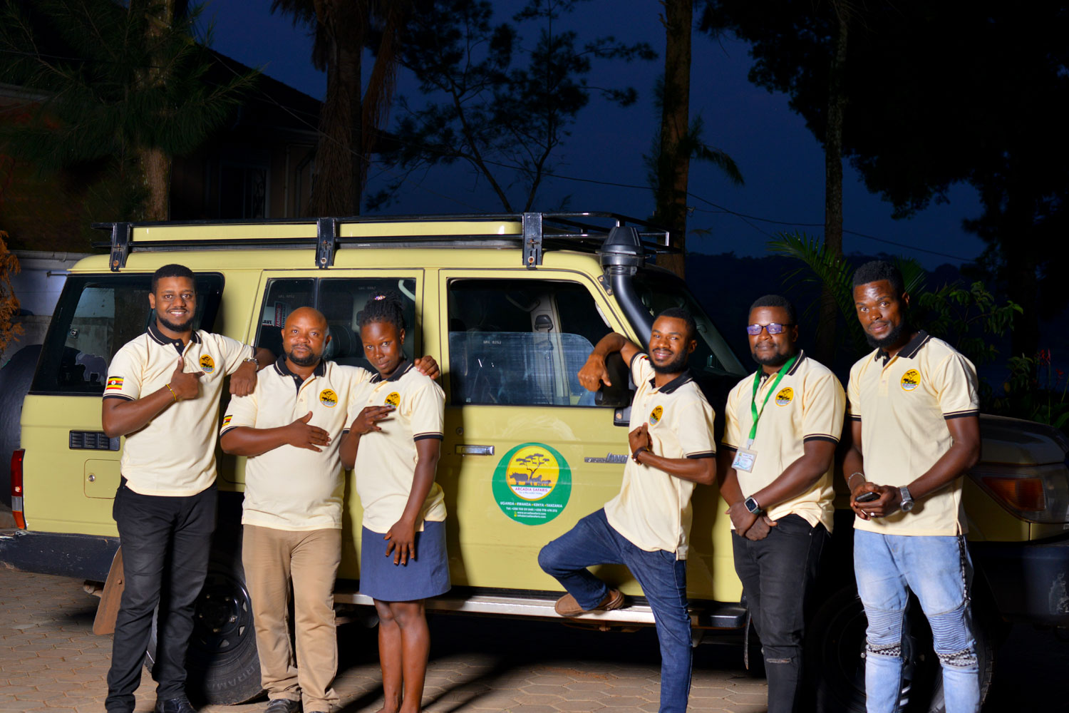 arcadia-safaris-team-on-uganda-safari