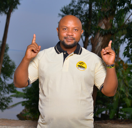 Our Team : gyagenda-stanley-senior-guide-and-driver-arcadia-safaris