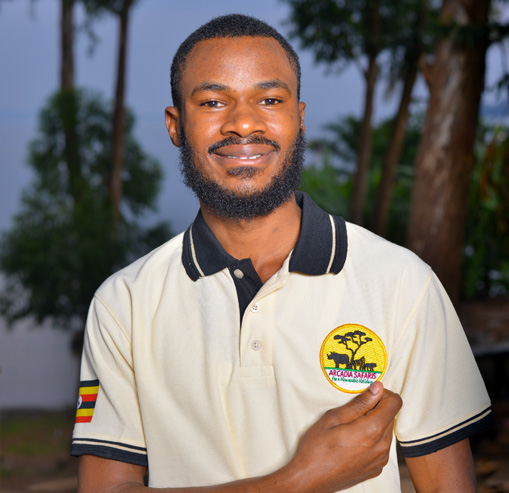Our Team : vincent-walukagga-customer-relationship-officer-arcadia-safaris