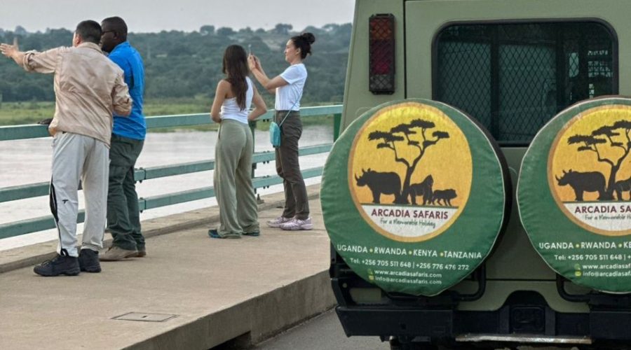 Siteseeing inside Murchison Falls National Park